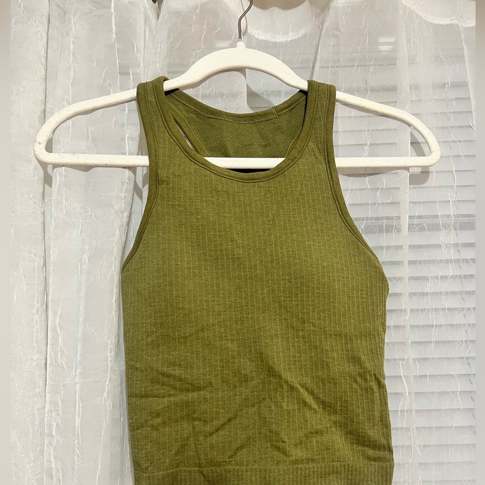 Lululemon Cropped Ebb to Street Tank